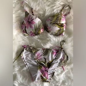 Shade and Shore 2 Piece Bikini Tropical Print